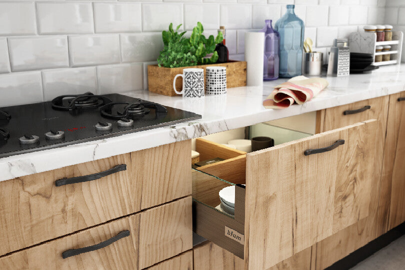 L-shaped kitchen with cypress wood finish